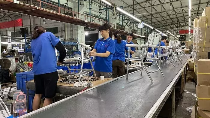 Hogyan válasszuk ki a legjobb gurulós zuhanyozószéket vállalkozása számára?